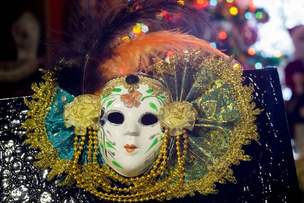 Elegante máscara veneziana — Fotografia de Stock