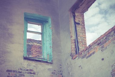 Filtre kırık tuğla ev Windows