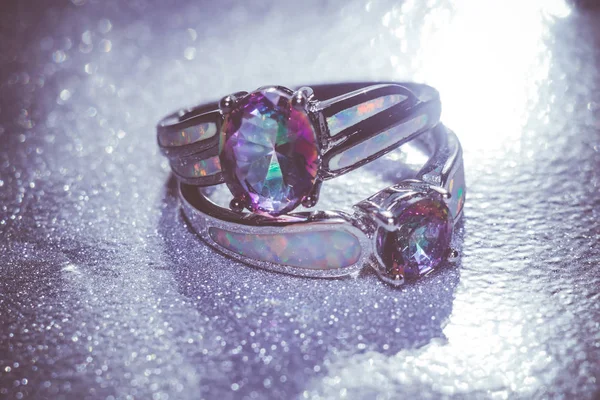 Bague Topaz Arc-en-ciel Filtrée — Photo