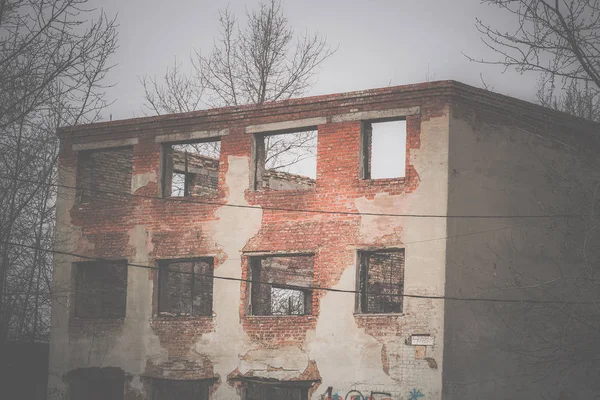 Tuğla ev Retro kırık