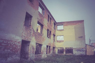 Tuğla ev Retro kırık