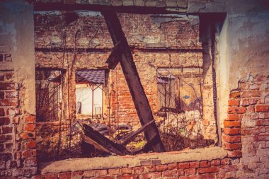 Filtre kırık tuğla ev Windows