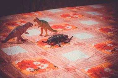 Dinozor plastik oyuncak