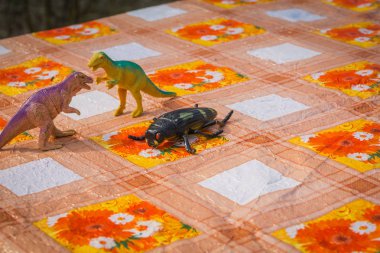 Dinozor plastik oyuncak