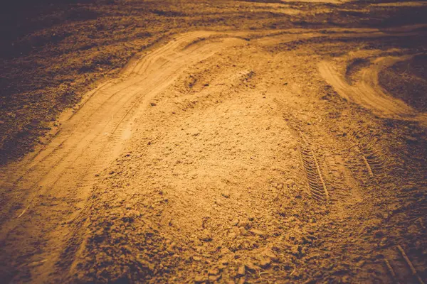 Pista de ruedas en la arena filtrada —  Fotos de Stock