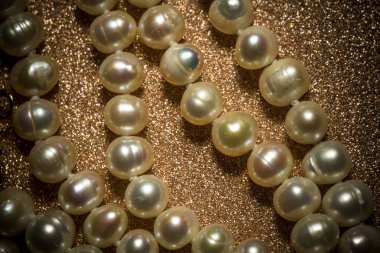 Beyaz İnci kolye Retro