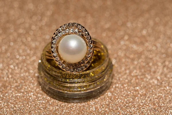 White Pearl Rose Gold Ring