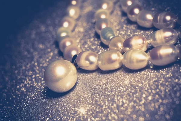 Vit pärla halsband Retro — Stockfoto