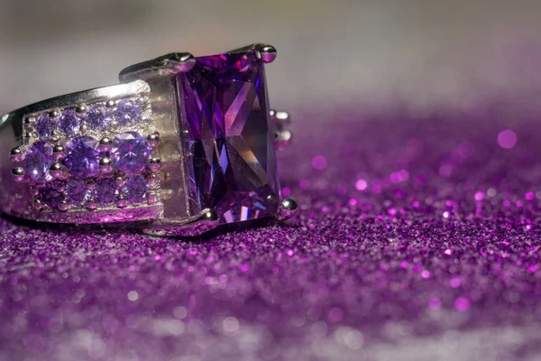 Bague Argent avec Zircon Violet — Photo