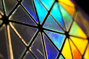 Holografik üçgen arka plan