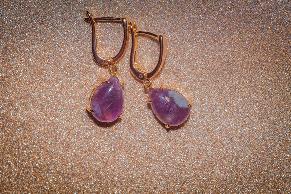Rose gold earrings with amethyst