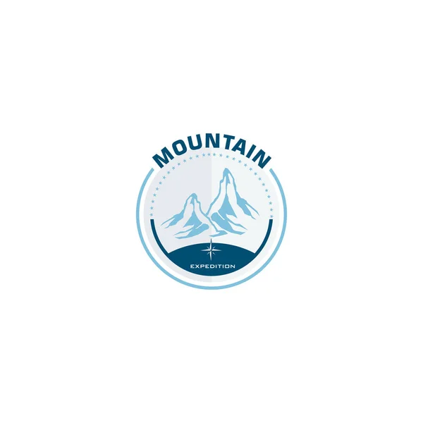 Conceptions abstraites de logo de montagne, conceptions de logo de randonnée — Image vectorielle