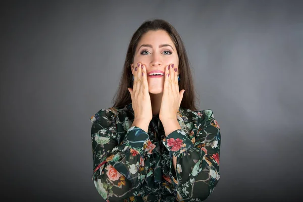 Face yoga exercise — Stock Photo, Image