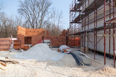 Bitmemiş tuğla İnşaat