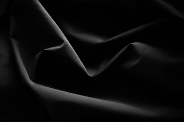 Siyah ipek kumaş