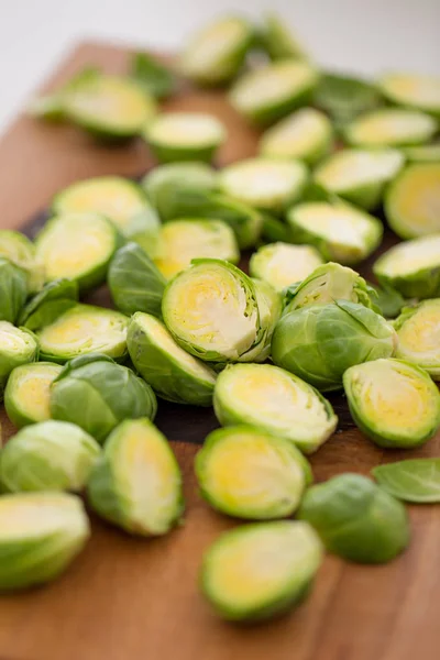 Brussels sprouts halves — Stock Photo, Image
