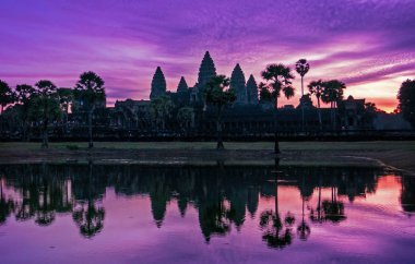 Angkor Wat gün doğumunda
