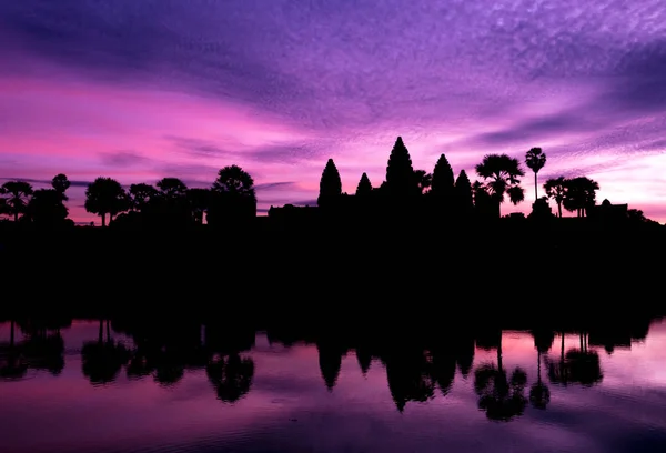 Angkor Wat o wschodzie słońca — Zdjęcie stockowe