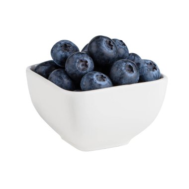 Küçük beyaz tencerede yabanmersini