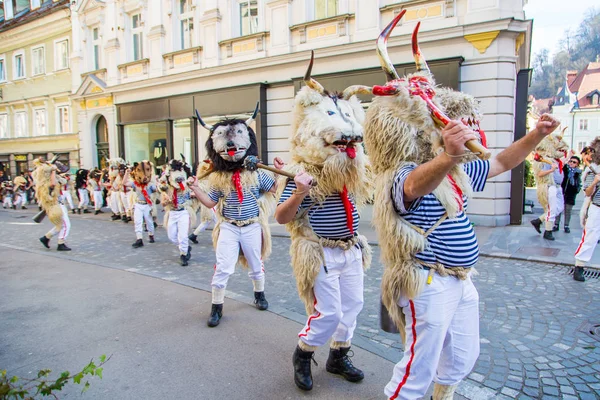 Ljubljana Slovénie Février 2020 Masque Traditionnel Zvonari Carnaval Dragon Ljubljana — Photo