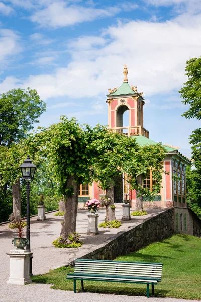 Drottningholm Sarayı Çin Pavyonu gün güneşli yaz. 