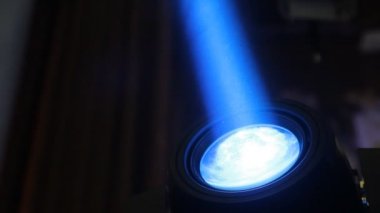 konser mavi aydınlatma