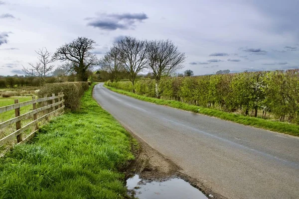 Wild road in Bedfordshire — Stock Photo, Image