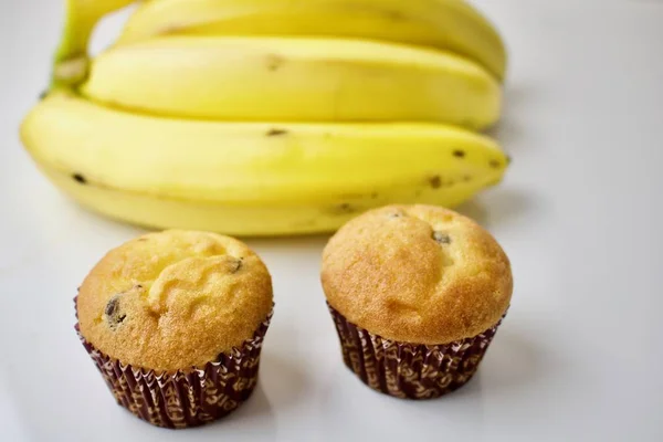 Cupcakes and bananas