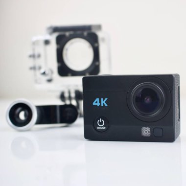 Siyah küçük spor kamera 4k