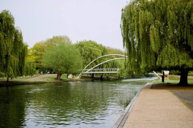 Bedford Park'taki Nehir