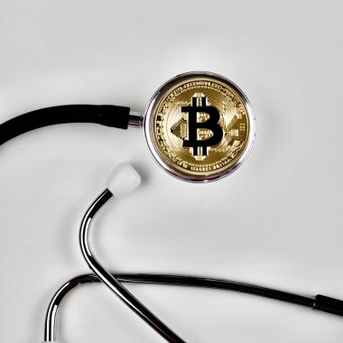 Altın bitcoin tıp kavramı