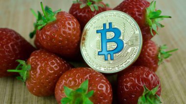 Altın bitcoin sikke çilek