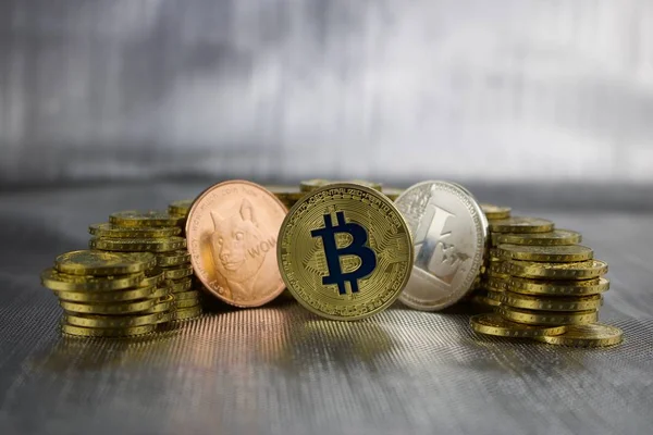 Cryptocurrency doge, bitcoin, litecoin