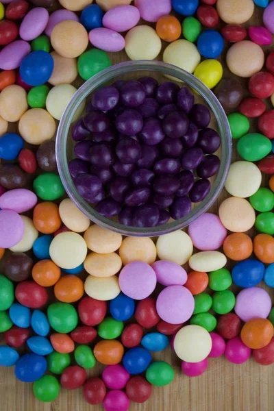 Purple candies in jar — Stock Photo, Image