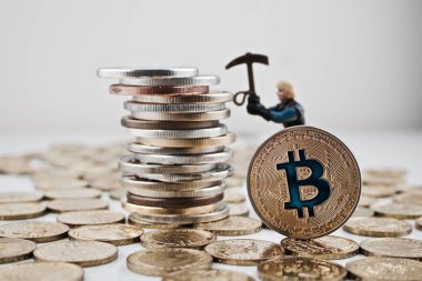 Altın bitcoin incelemesi