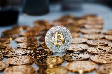 Bitcoin sikke altın sikkeler üzerinde