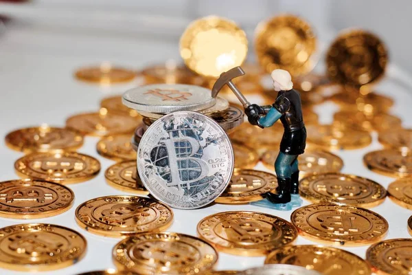 Bitcoin conceito de mineração — Fotografia de Stock