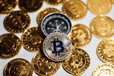 Pusula yakınındaki Bitcoin sikke