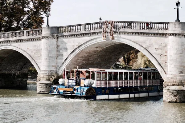 Large boat on the river — Stock Photo, Image