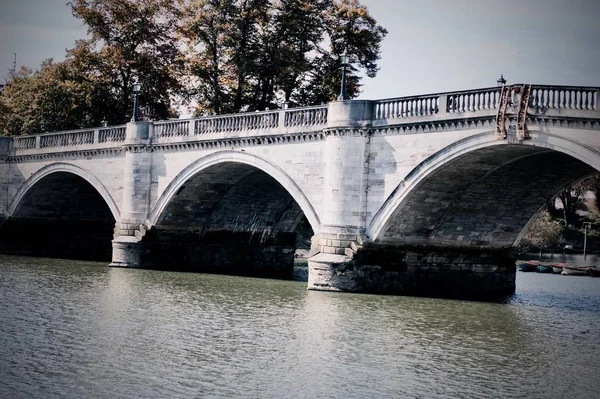 在伦敦，里士满桥 — 图库照片