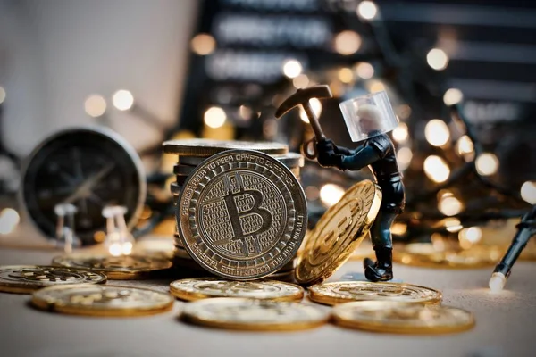 Bitcoin minería de Navidad —  Fotos de Stock