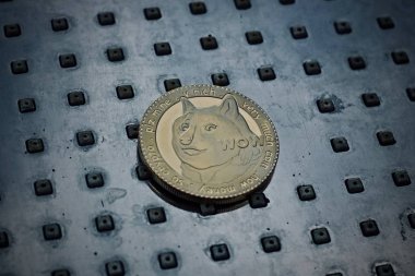 Altın dogecoin sikke
