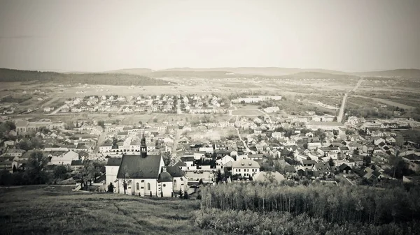 Церква на селі — стокове фото