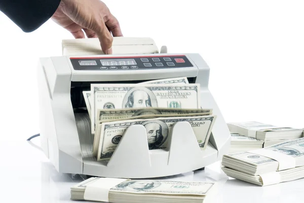 Empresario usando máquina contadora de dinero — Foto de Stock