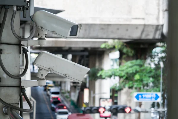 Videoüberwachung in der Großstadt — Stockfoto