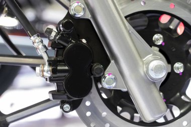 Disc break attached to the wheel of new motorcycle