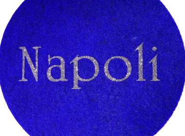 Napoli yazılı bir İtalyan şehir glitter yazı tipi ile