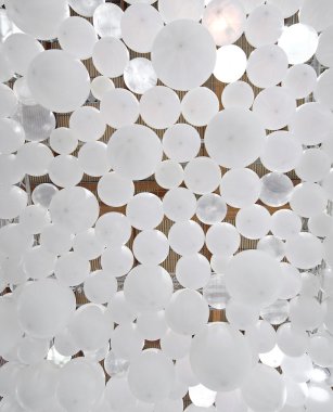 birçok balon bir tören ve cel sırasında tavandan asılı