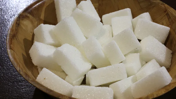 Brokken van geraffineerde witte suiker — Stockfoto