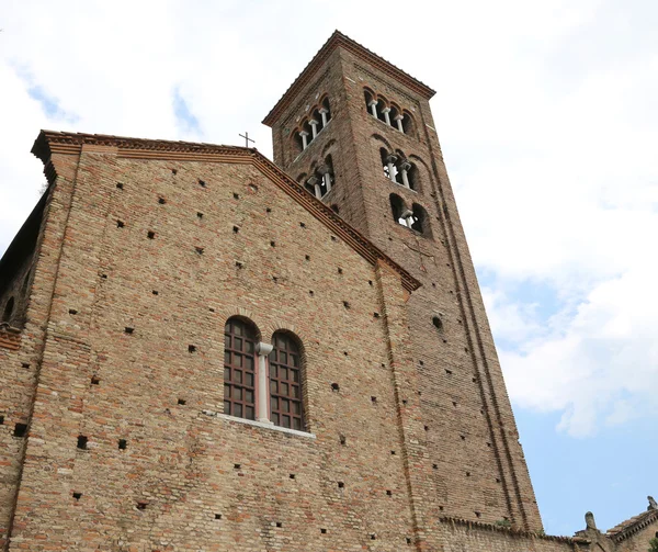 Фасад церкви, посвященной святому Франциску Ассизскому в c — стоковое фото
